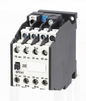 Qualität  20A 30A 55A Low Voltage 3 Pole AC Contactor 2NO 2NC IEC60947 Fabrik